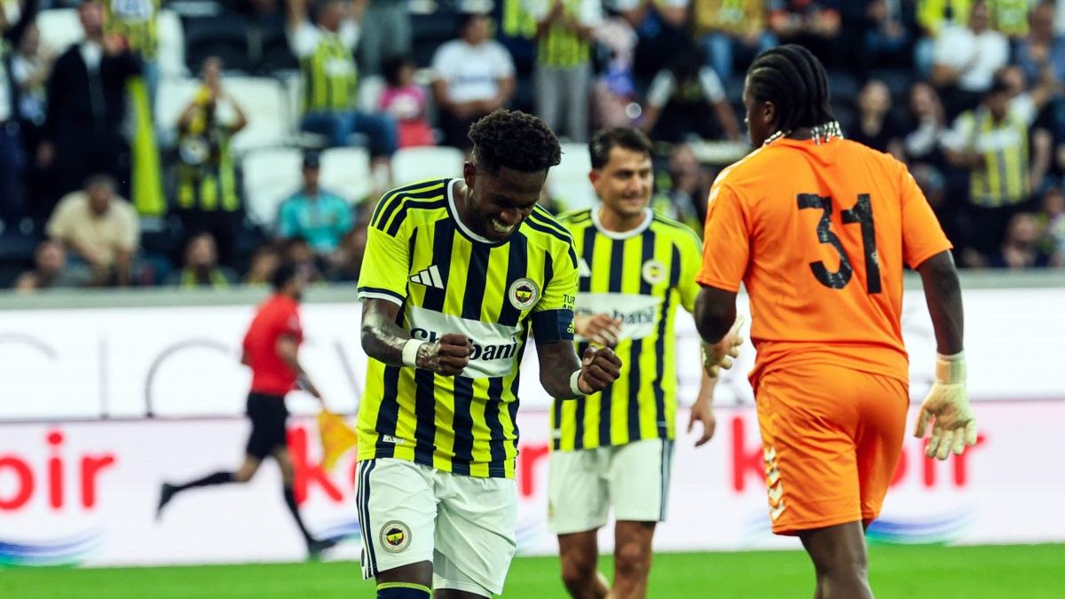 Alvo do Atlético, Fred brilha em reestreia pelo Fenerbahçe