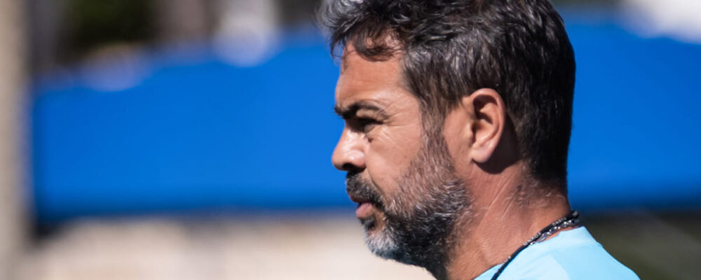 Artur Jorge diz ter ‘última palavra’ em mercado do Cruzeiro e comenta vendas: ‘Temos que ceder’