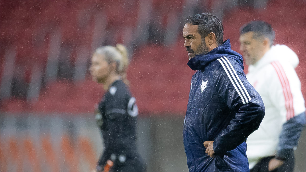 Artur Jorge explica mudanças cruciais para evolução do Cruzeiro em vitória