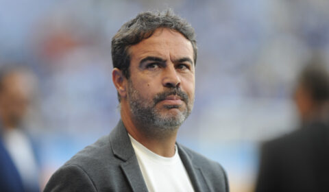Artur Jorge vê elenco do Cruzeiro ‘curto’ e não dispensa contratações: ‘Temos que reforçar’