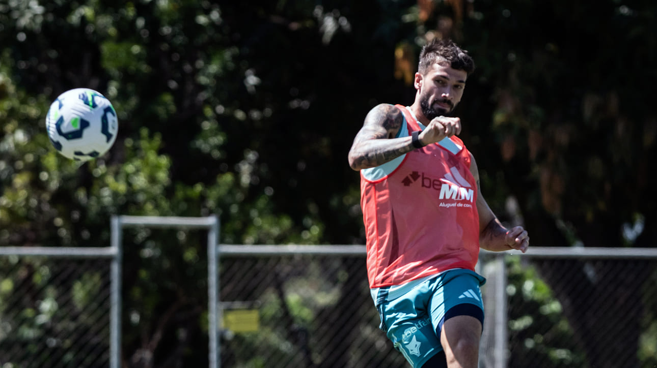 Atacante ex-Cruzeiro se declara após ser anunciado pelo Racing: ‘Sonho’