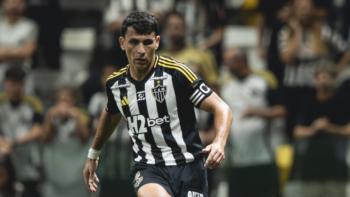Atlético define novo dono da camisa 6 após saída de Júnior Alonso