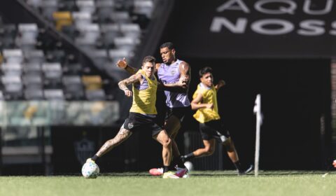 Atlético faz treino com coletivo na Arena MRV; assista aos gols