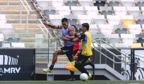 Atlético vence sub-20 em jogo-treino de dois pênaltis defendidos na Arena MRV