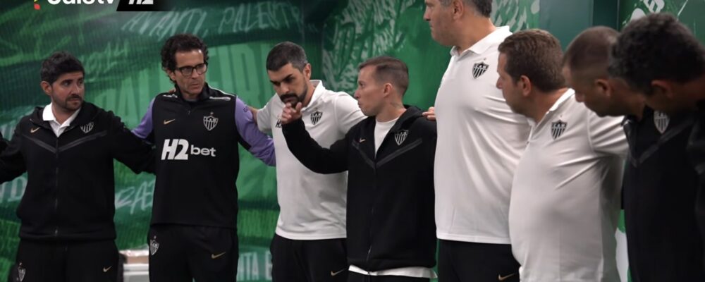 Bernard dá recado direto a jogador do Atlético após vitória: ‘Muito feliz por você’