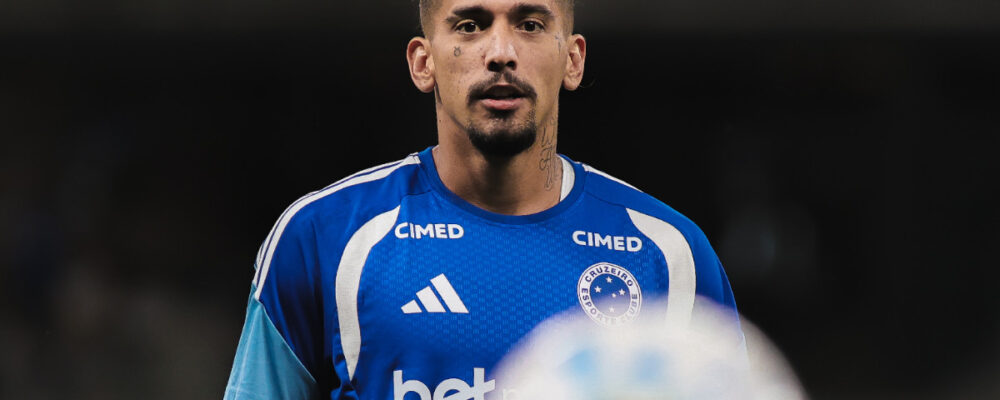Chico da Costa nega se transferir para o Sport, e Cruzeiro o deixa fora dos planos