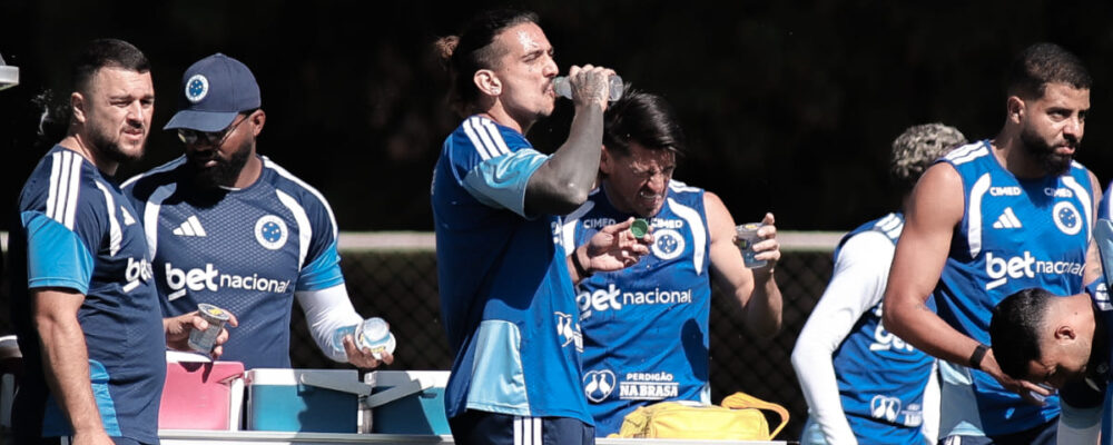 Clube da Série B confirma contratações de volante e atacante do Cruzeiro