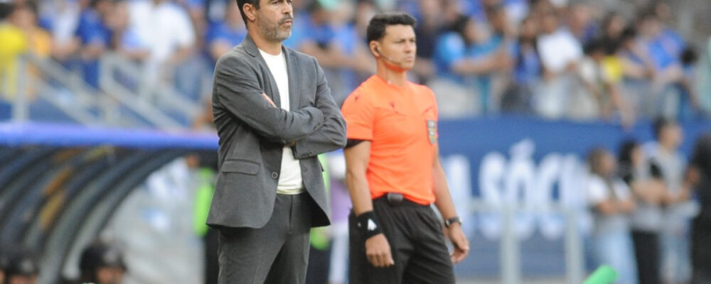 Cruzeiro: Artur Jorge explica escolhas em derrota e ausências de jovens da base