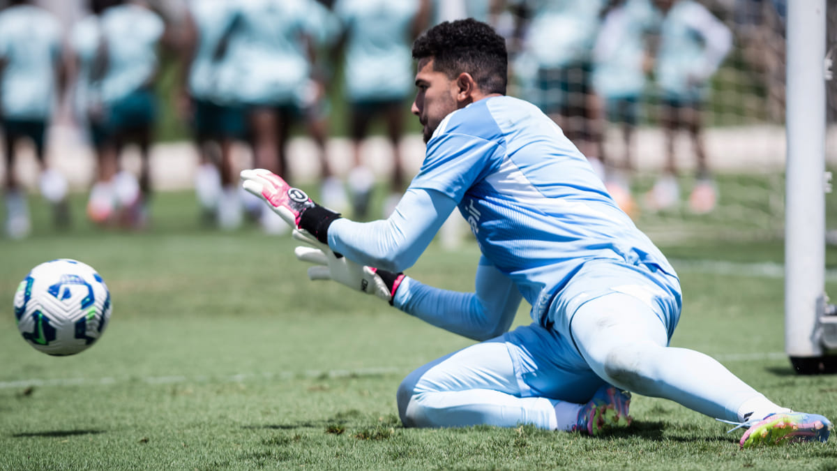 Cruzeiro anuncia retorno de goleiro após empréstimo a clube da Série B