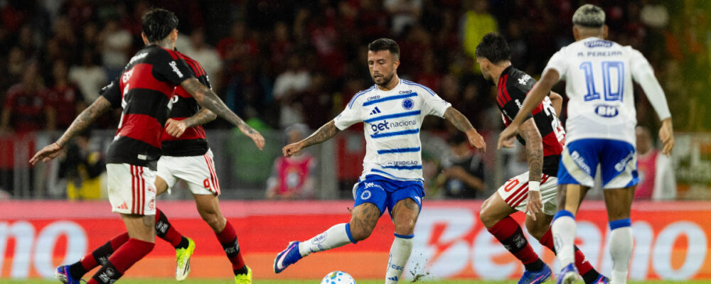Cruzeiro anuncia venda de ingressos para jogo com Flamengo no Maracanã pela Libertadores