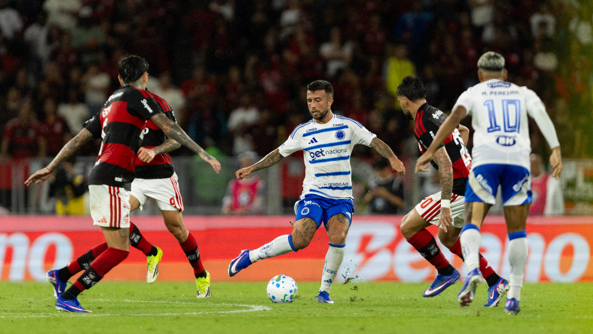 Cruzeiro anuncia venda de ingressos para jogo com Flamengo no Maracanã pela Libertadores
