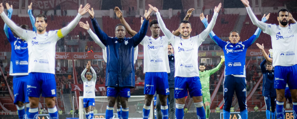 Cruzeiro encerra primeiro turno do Brasileiro em ascensão e série invicta