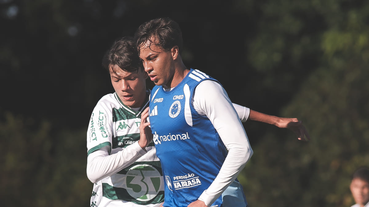 Cruzeiro muda formação e goleia Ipatinga em último jogo-treino antes de volta aos campos