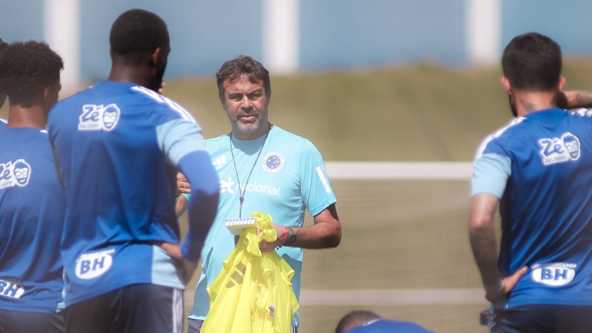 Cruzeiro tem sete pendurados antes de jogo contra Coritiba