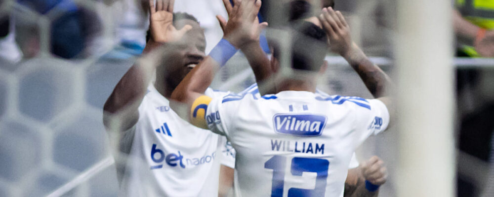 Cruzeiro testa peças para volta aos campos e eliminatórias; laterais e ataque têm novas figuras