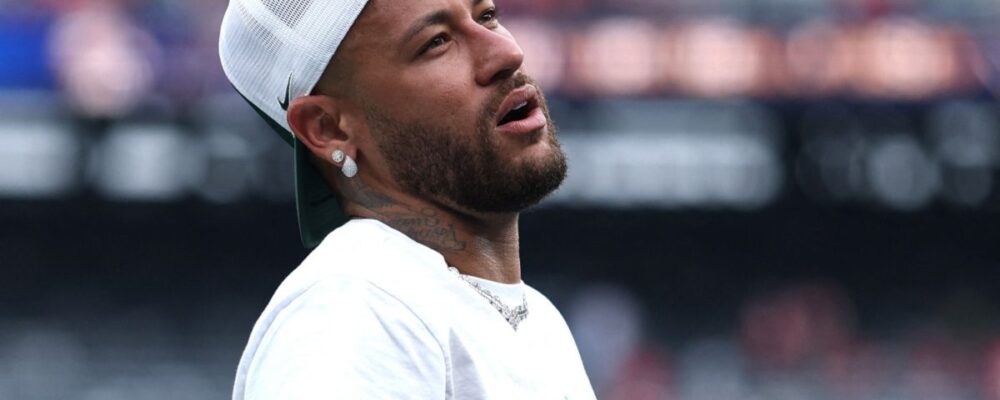 Cuca admite que não sabe quando terá Neymar à disposição no Santos após Copa 2026