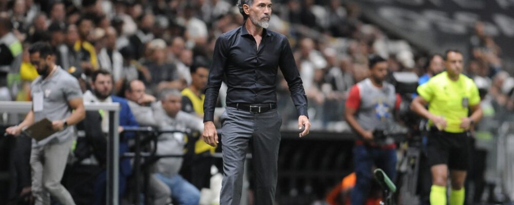 Domínguez reage a vaias da torcida do Atlético após empate com Bahia