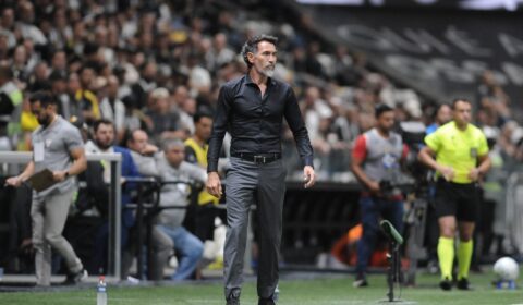 Domínguez reage a vaias da torcida do Atlético após empate com Bahia