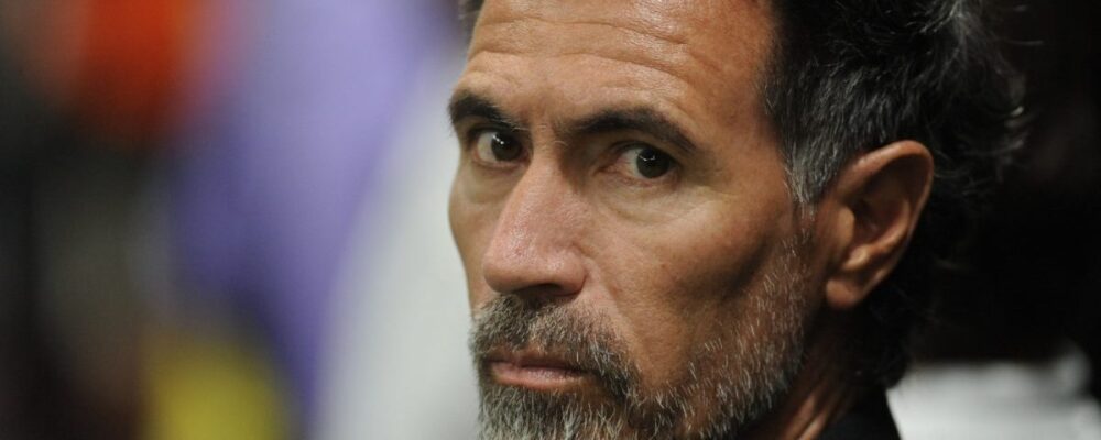 Domínguez revela que Atlético busca centroavante, mas esbarra em limitação financeira