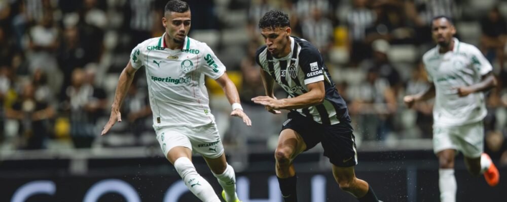 Em qual canal vai passar Palmeiras x Atlético hoje (26/7)?
