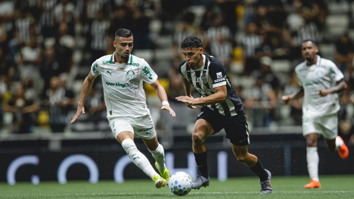 Em qual canal vai passar Palmeiras x Atlético hoje (26/7)?