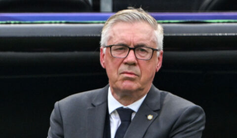 Ex-Atlético diz que Ancelotti não escalou volante por considerá-lo ‘varzeano’
