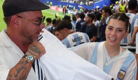 Ex-Atlético ‘perde a linha’ em vitória da Argentina sobre a Inglaterra: ‘La concha de su madre’