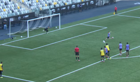 Goleiro do sub-20 do Atlético faz bela defesa em pênalti cobrado por Maycon