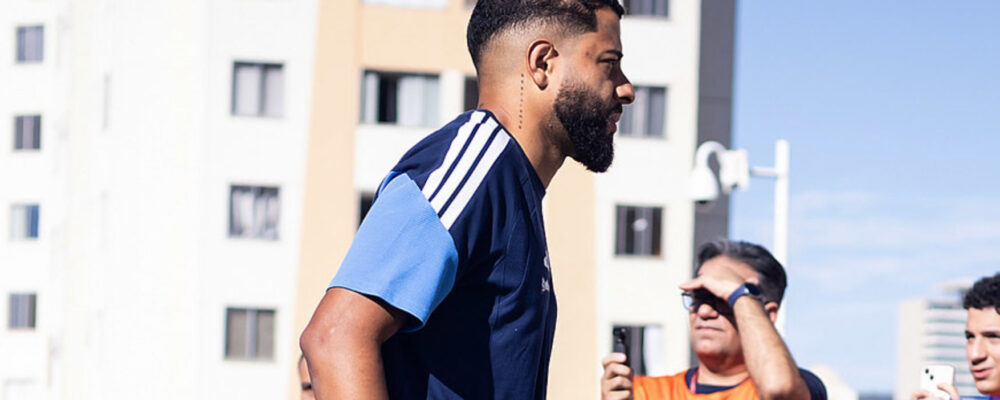 João Marcelo revela nova sondagem, mas prega foco no Cruzeiro: ‘Fazer grande temporada’