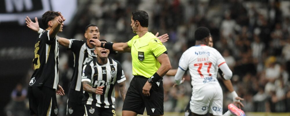 Jogador do Atlético bate marca que o impede de defender outro time no Brasileiro e afasta rumores