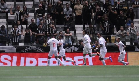 Lei do ex: Ademir faz gol contra Atlético e provoca na comemoração