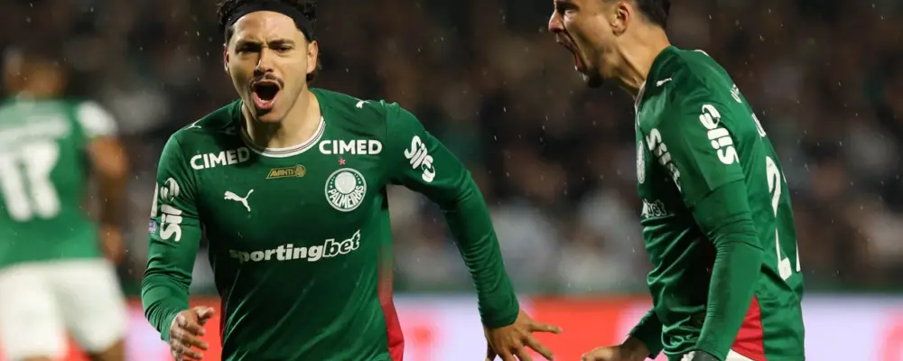 Mauricio cita assédio pós-Copa e diz que quer continuar no Palmeiras
