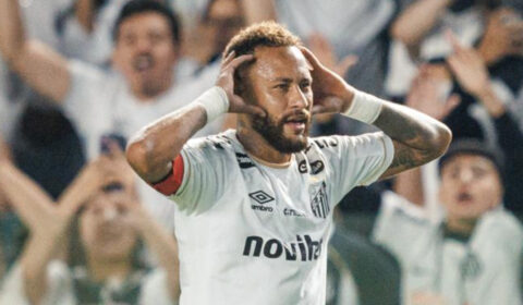 Neymar leva terceiro amarelo e desfalca Santos pelo Campeonato Brasileiro