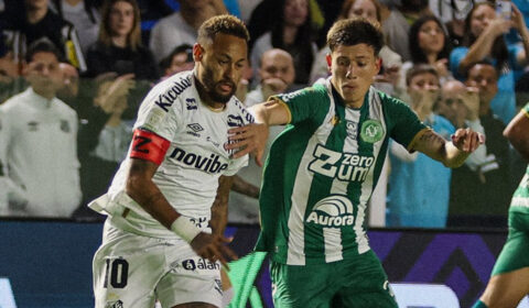 Neymar marca duas vezes, e Santos empata com Chapecoense pelo Brasileiro