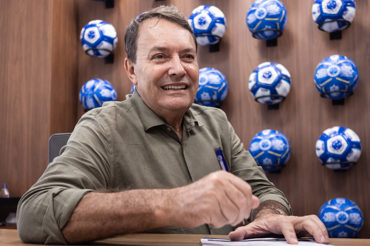 Pedrinho garante Cruzeiro atento ao mercado e admite novas mudanças no elenco