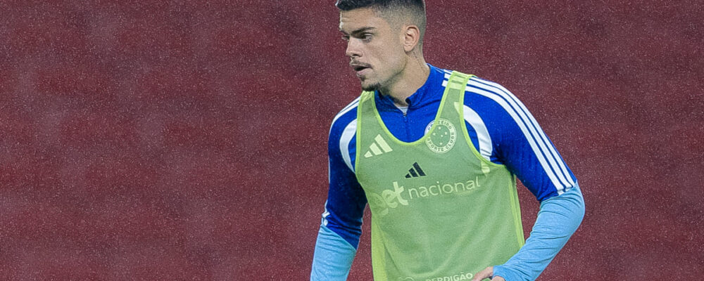 Por quanto tempo Gabriel Pec desfalcará o Cruzeiro? Especialista estima prazo
