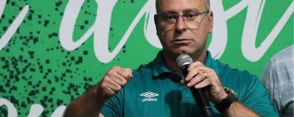 Presidente admite soco em torcedor após Chape x Flamengo: ‘Foi menos do que merecia’