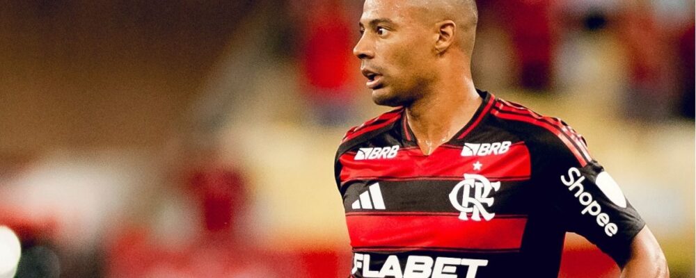 Presidente do Peñarol detalhe negociação por De la Cruz, do Flamengo