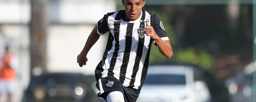 Promessa do Atlético faz belo gol ‘a la Kroos’ no Brasileiro Sub-17