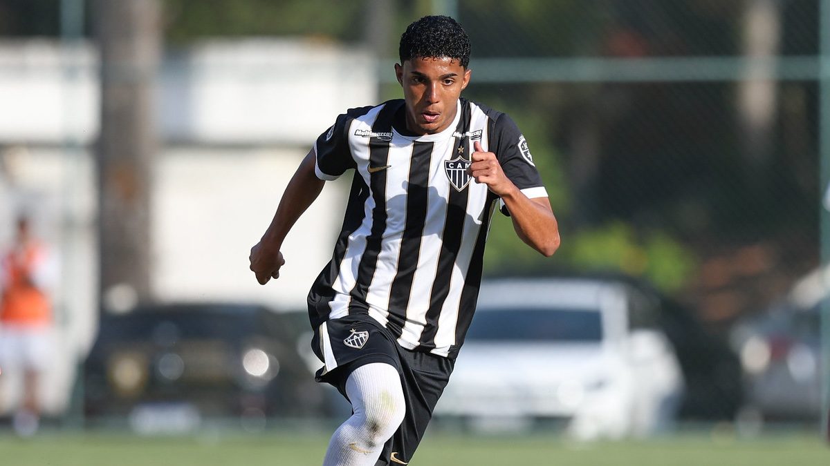 Promessa do Atlético faz belo gol ‘a la Kroos’ no Brasileiro Sub-17