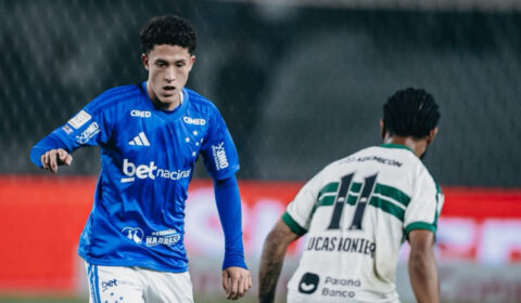 Promessa do Cruzeiro celebra estreia oficial aos 17 anos e manda recado