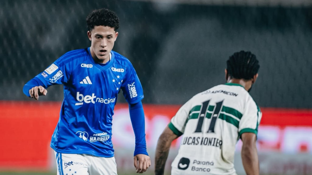 Promessa do Cruzeiro celebra estreia oficial aos 17 anos e manda recado