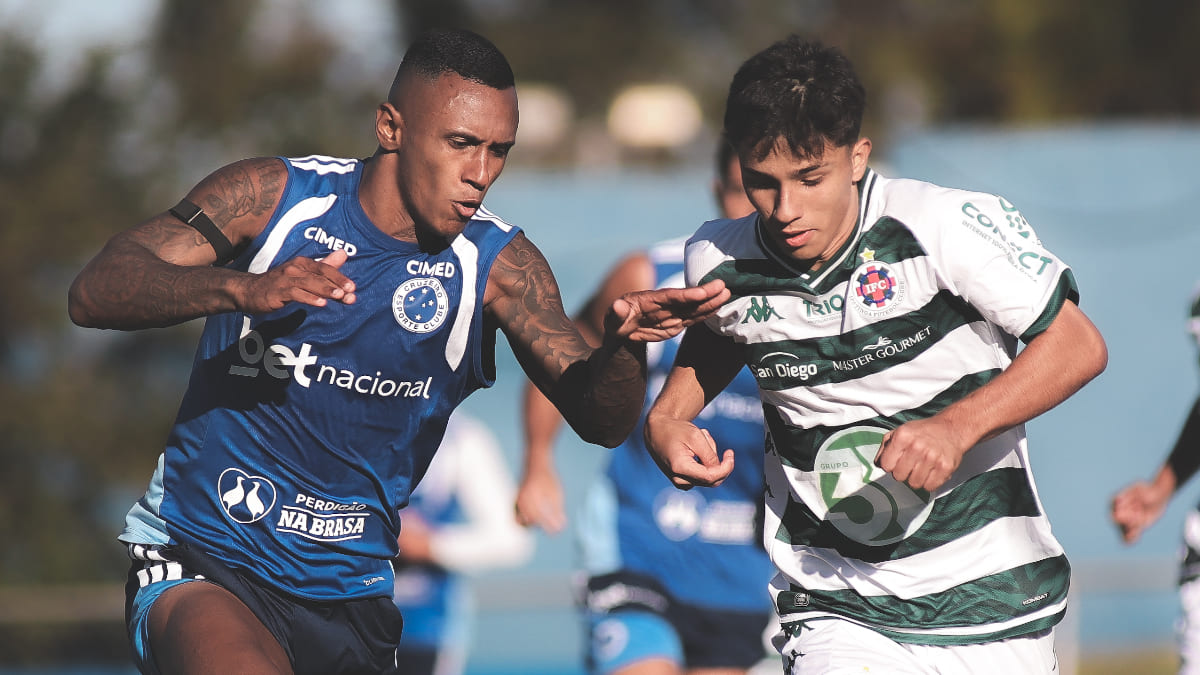 Quais jogadores do Cruzeiro não estiveram nos jogos-treino desta quinta (16/7)?