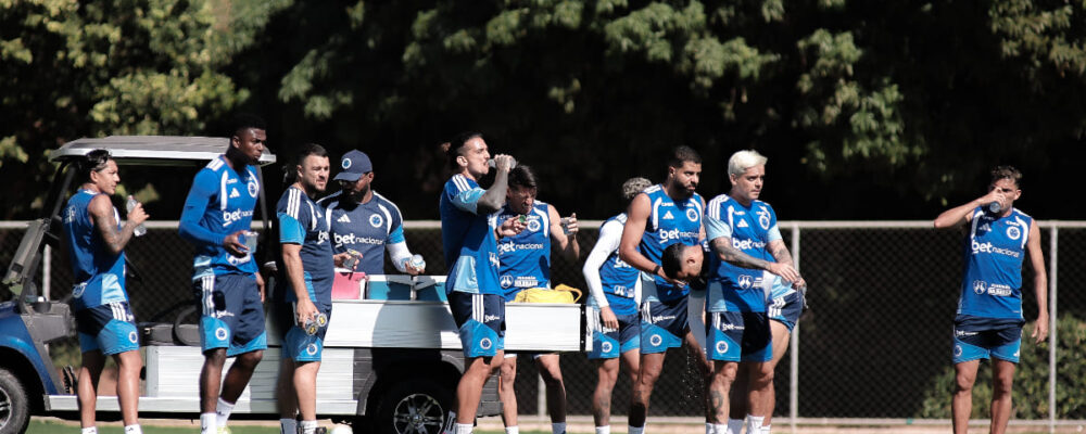Qual posição o Cruzeiro ainda trabalha para fortalecer?