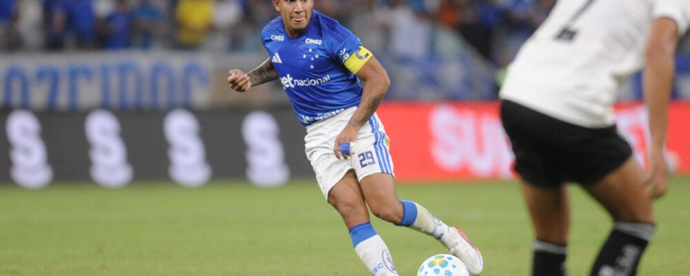 Romero reconhece problema do Cruzeiro em derrota para Botafogo e fica na bronca com árbitro