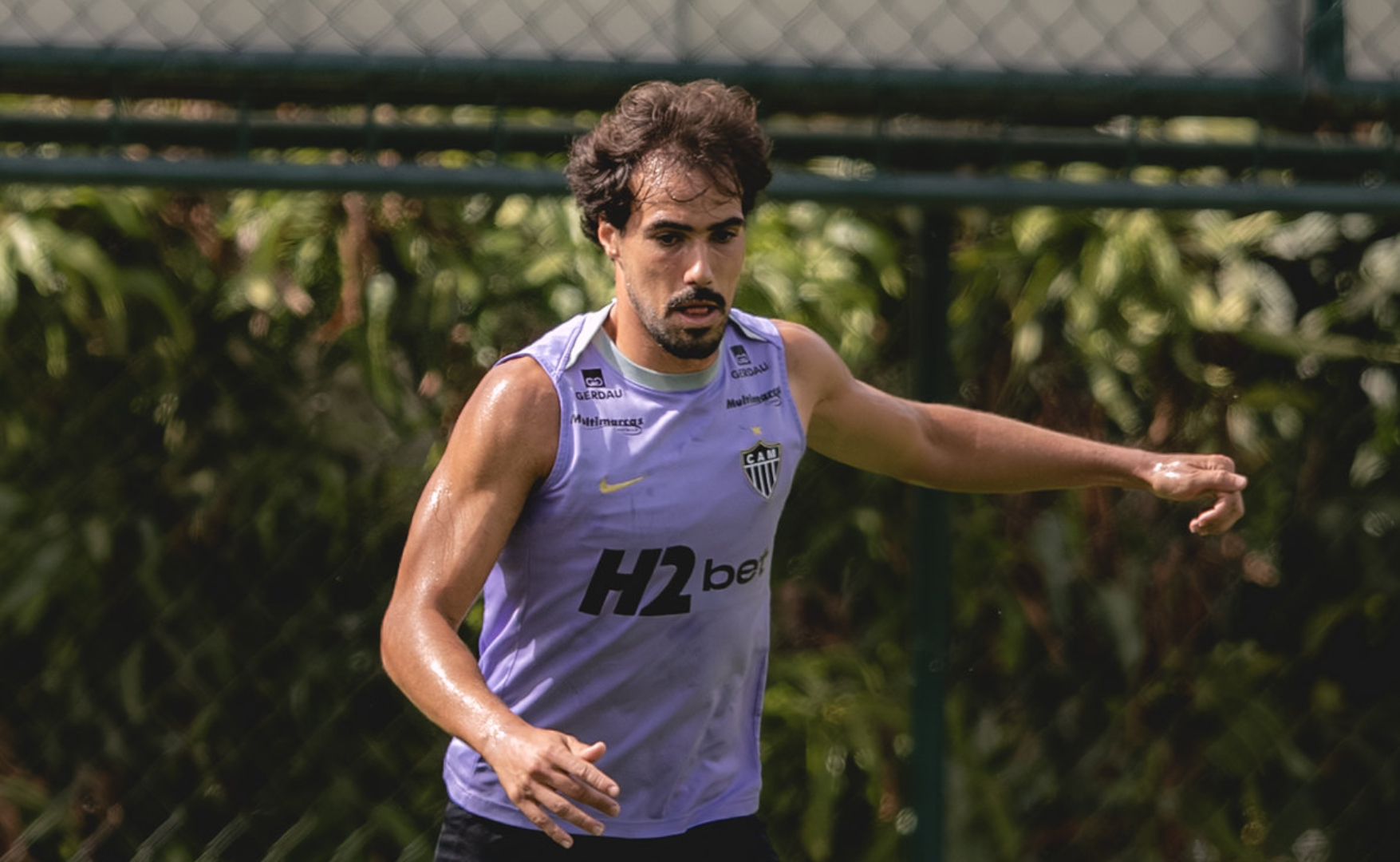 Sem espaço no Atlético, Igor Gomes é alvo de sondagem de clube da Série A