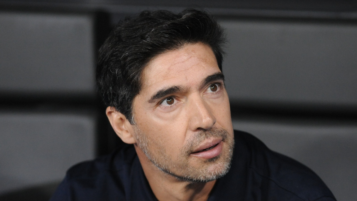 ‘Dominamos e controlamos’ o jogo: Abel avalia derrota do Palmeiras e elogia Atlético