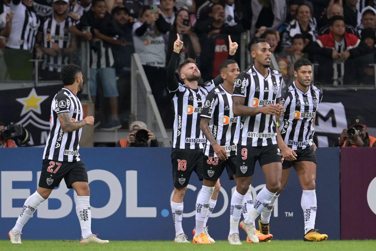 Sasha comemora gol pelo Atlético em 2022 - (foto: DOUGLAS MAGNO/AFP)