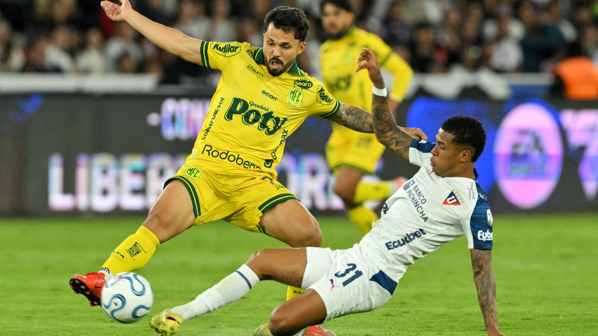 Lance de LDU x Mirassol - (foto: Rodrigo BUENDIA / AFP)