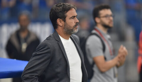 Artur Jorge analisa brevemente contratações do Cruzeiro: ‘É muito simples’